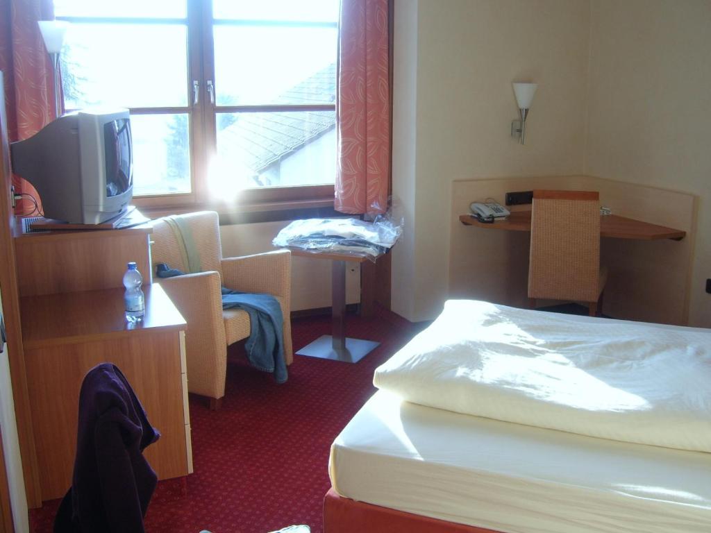 Hotel Am Brenner Tauberbischofsheim Rum bild